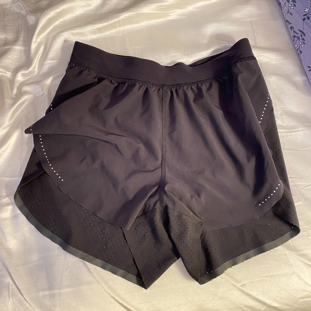 Lululemon Find Your Pace High-Rise Lined Short